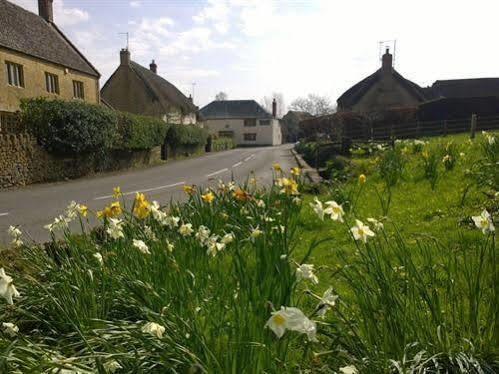 Hotel The Helyar Arms Yeovil Esterno foto